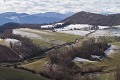 Transition saisonnière en drôme des collines Drôme 
 collines 
 hiver 
 neige 
 paysage 
